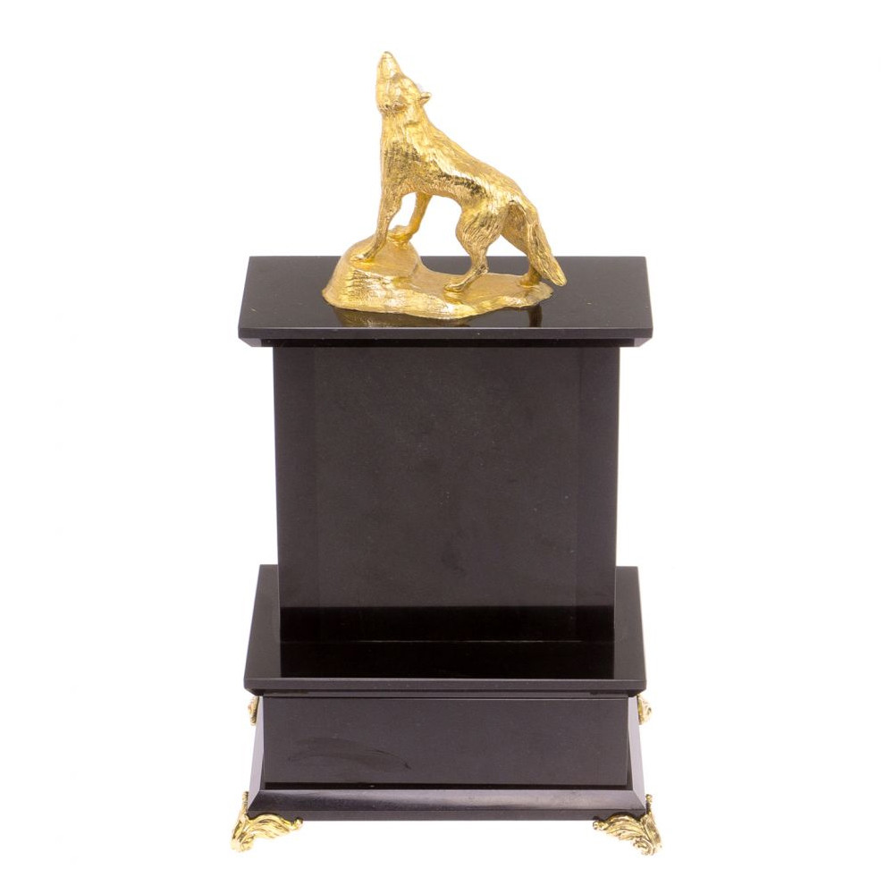 Часы настольные с декором в виде волка из натурального камня Офиокальцит Wolf Stone Clock