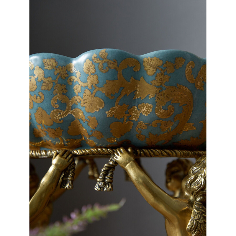 Чаша с орнаментом на бронзовых ножках в виде ангелов Eden Garden