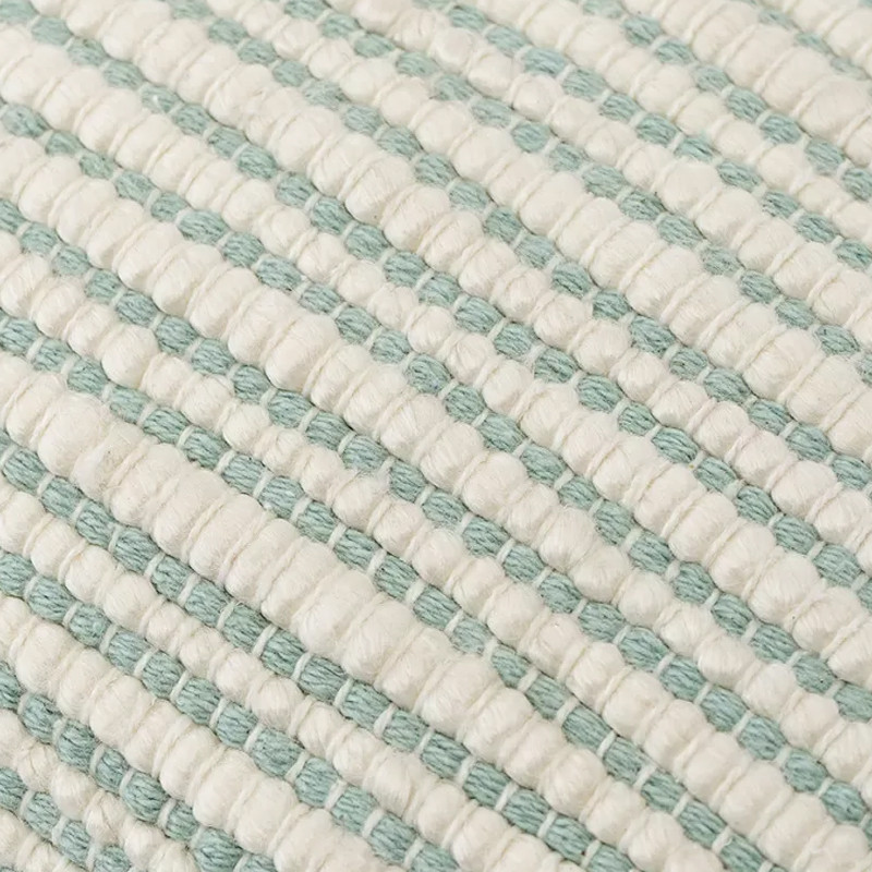 Чехол на подушку мятного цвета с бахромой и объемным узором Ethnic mix