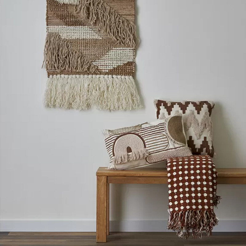 Чехол на подушку с вышивкой в виде геометрических узоров Beige Calista Rect