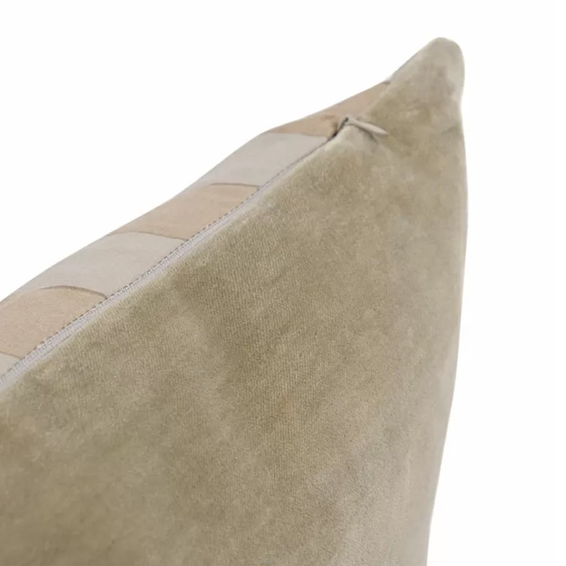 Чехол на подушку с геометрическим рисунком Elan Stripe Harper