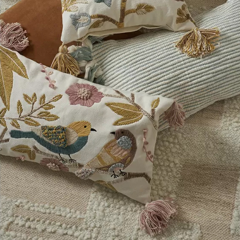 Чехол на подушку с кисточками и вышивкой птиц Ethnic mix Birds Rect