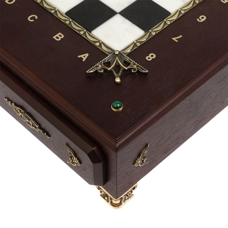 Шахматы в ларце из натуральных камней Долерит Малахит Мрамор Decorative Thematic Chess Русь