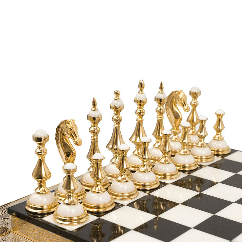 Шахматы из бронзы и натуральных камней Долерит и Мрамор с гравировкой Decorative Thematic Chess