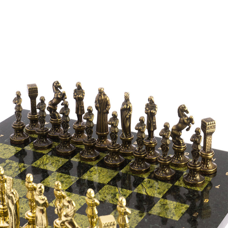 Шахматы Ренессанс из бронзы с доской из натурального камня Змеевик Decorative Thematic Chess