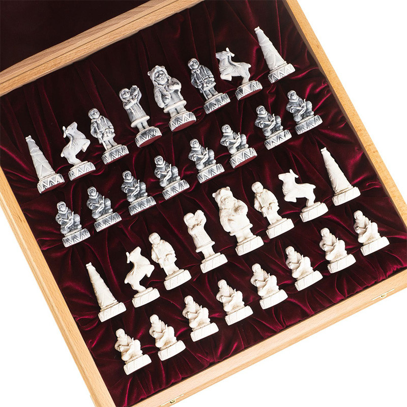 Шахматы Северные народы в ларце из натурального бука Decorative Thematic Chess