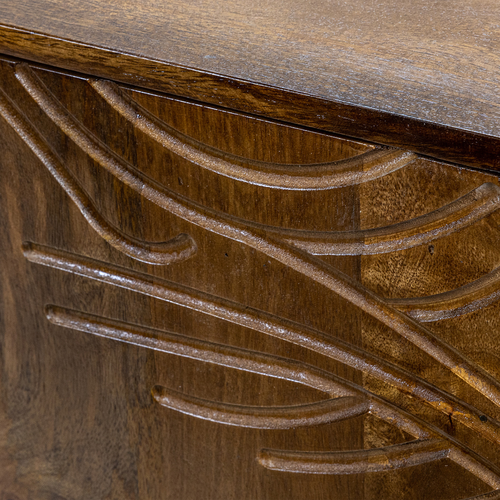 Широкая тумба с фактурным фасадом Termite