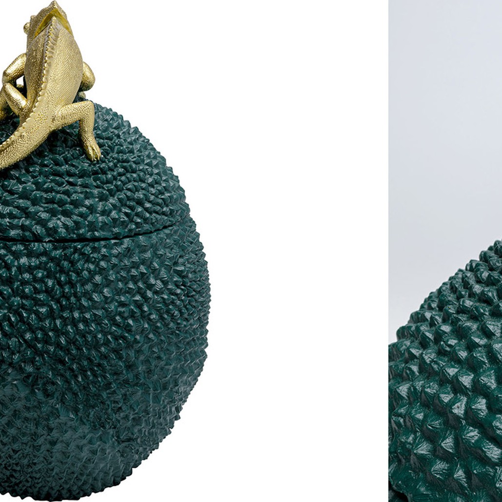 Шкатулка Lizard on tropical fruit