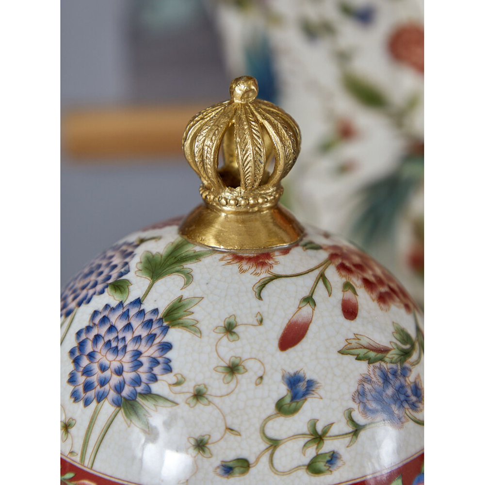 Шкатулка в форме яйца на величественных львах из фарфора с бронзовыми элементами Eden Garden