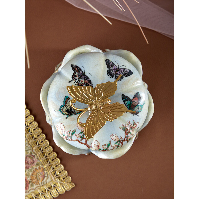 Шкатулка с рисунком ветвей и бабочек Eden Garden
