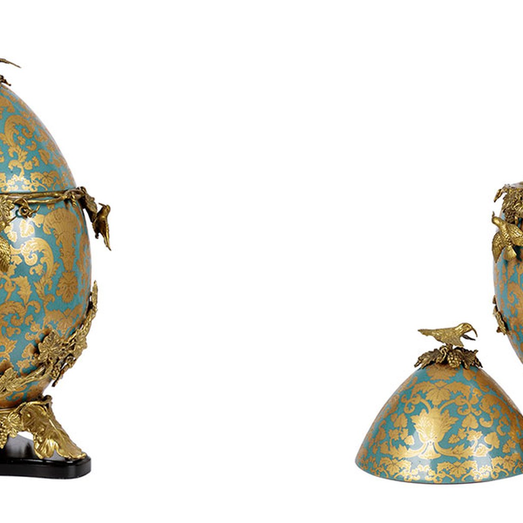 Шкатулка фарфоровая с крышкой с бронзовыми элементами Porcelain & Bronze