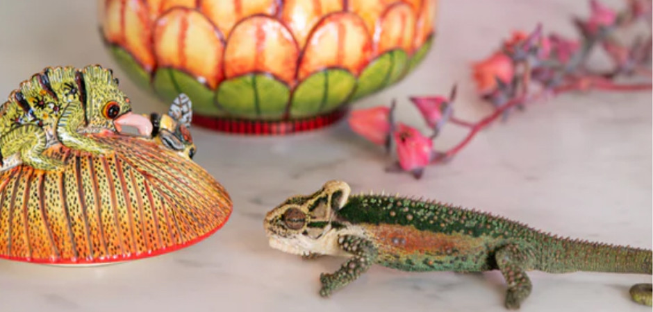 Шкатулка Хамелеон Chameleon on Floral Box