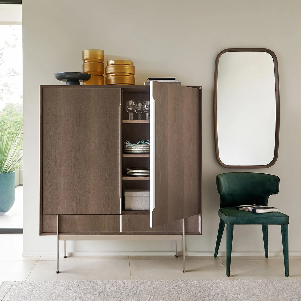 Шкаф из серого дуба Sawada Gray Oak Cabinet