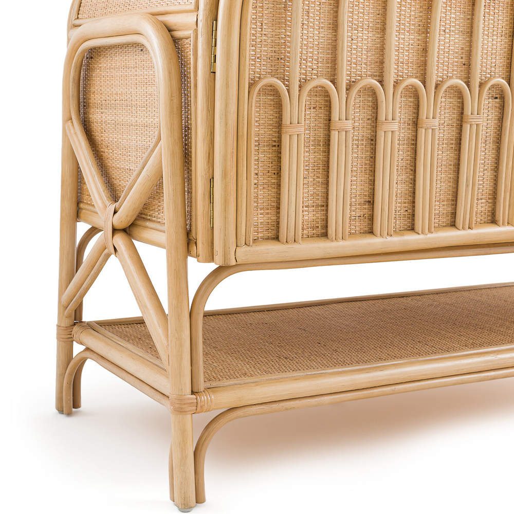 Шкаф-буфет из плетеного ротанга Joelle Wicker Furniture