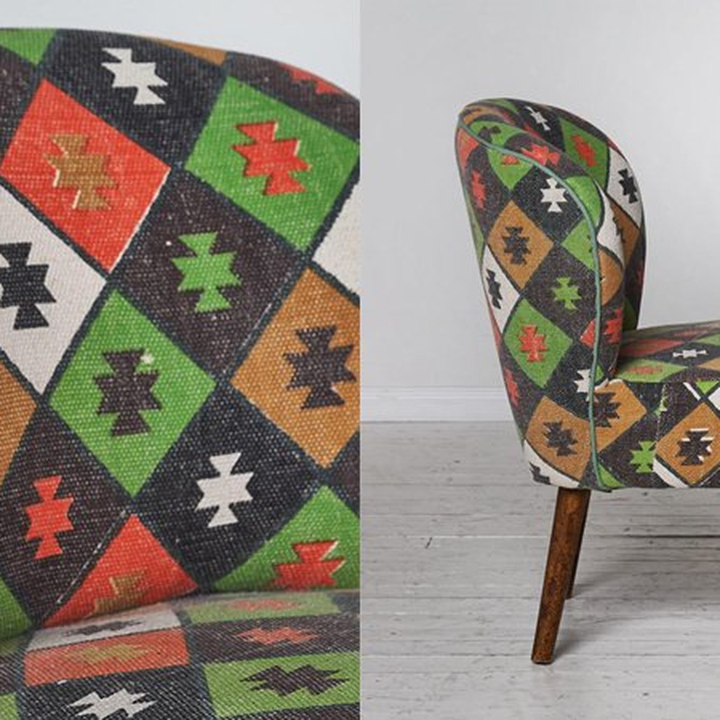 Кресло с зеленым орнаментом KELIM Pattern