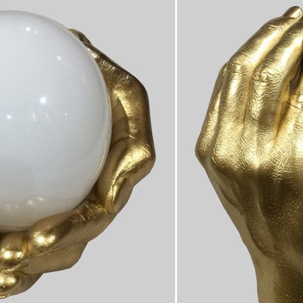 Бра Glowing Ball In The Gold Hands