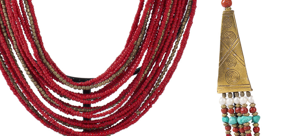 Ожерелье на подставке NECKLACE RED AND BRASS