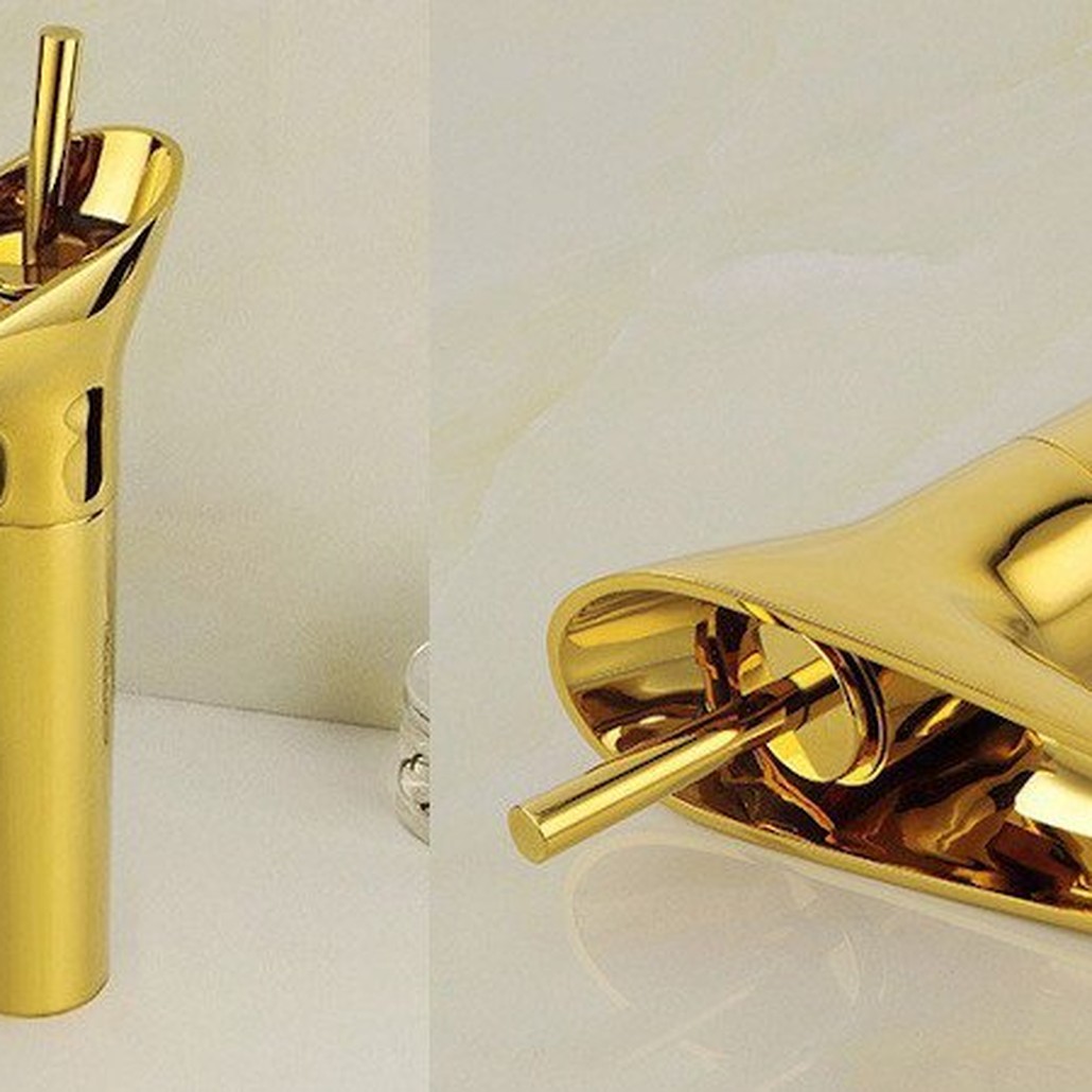 Смеситель для умывальника Золотой Gold toggle