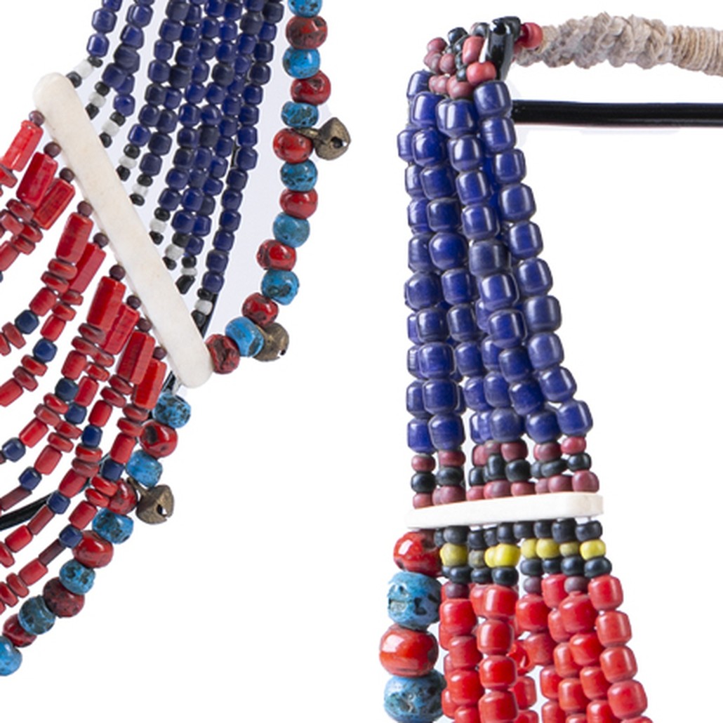 Этническое ожерелье на подставке Line Beads