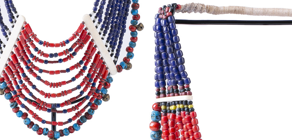 Этническое ожерелье на подставке Line Beads