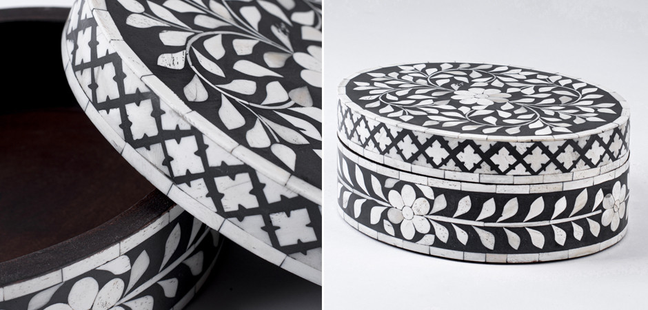 Круглая черная шкатулка инкрустация кость