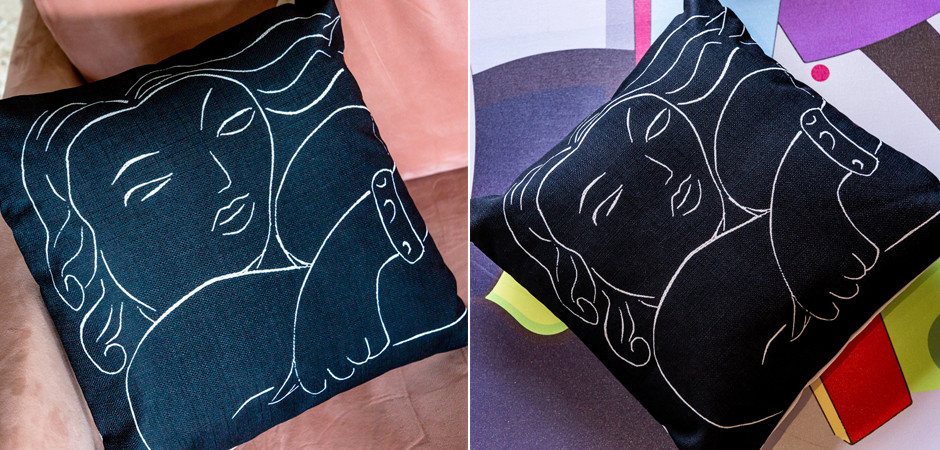 Декоративная подушка White Silhouette Pasiphae Pillow