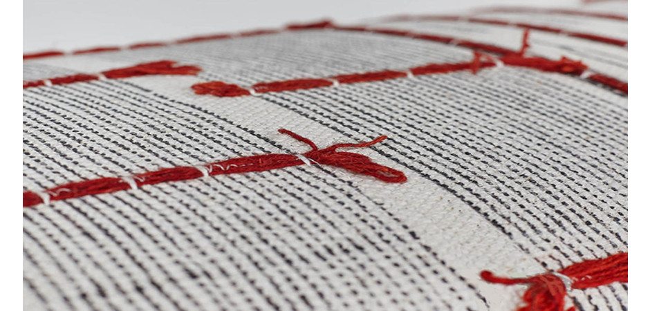 Оттоманка Ivory and Red Kelim Ornament