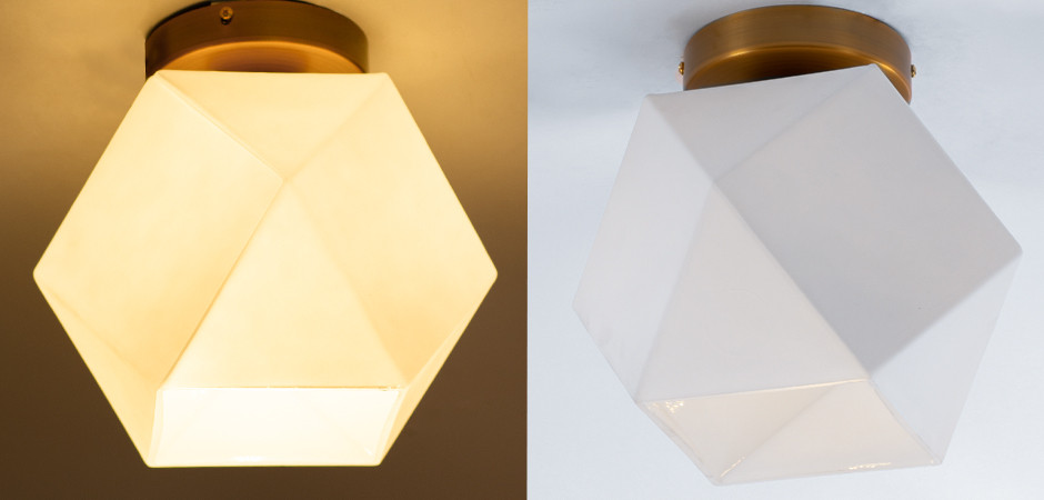 Потолочный светильник Sculptural Glass Faceted Flushm Milk