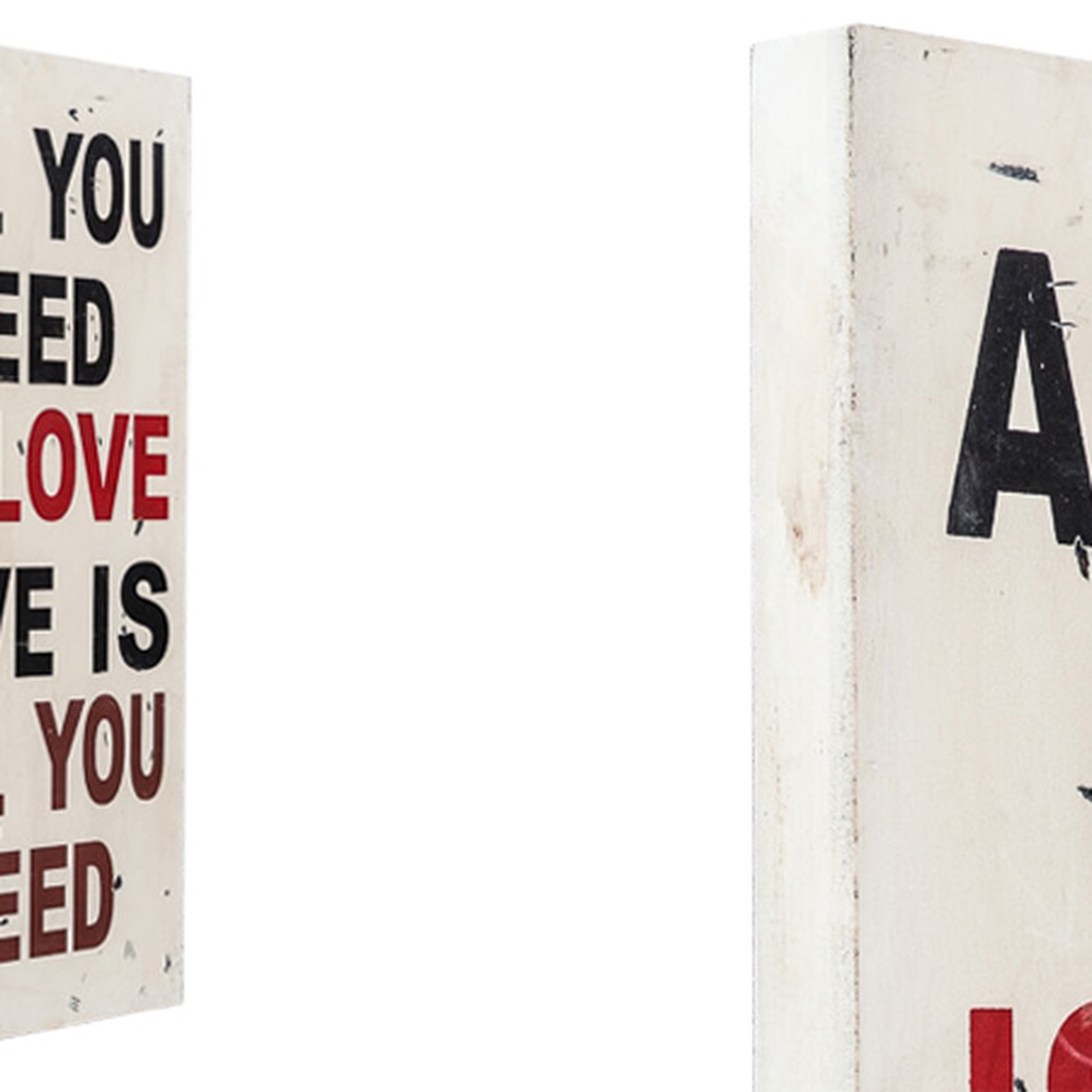 Постер All you need is love