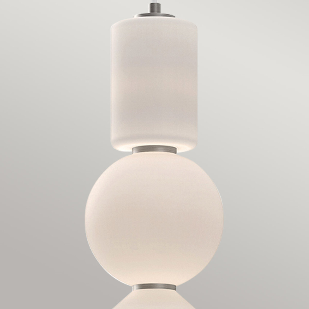 Подвесной светильник белого цвета с тремя геометрическими плафонами Alora Mood