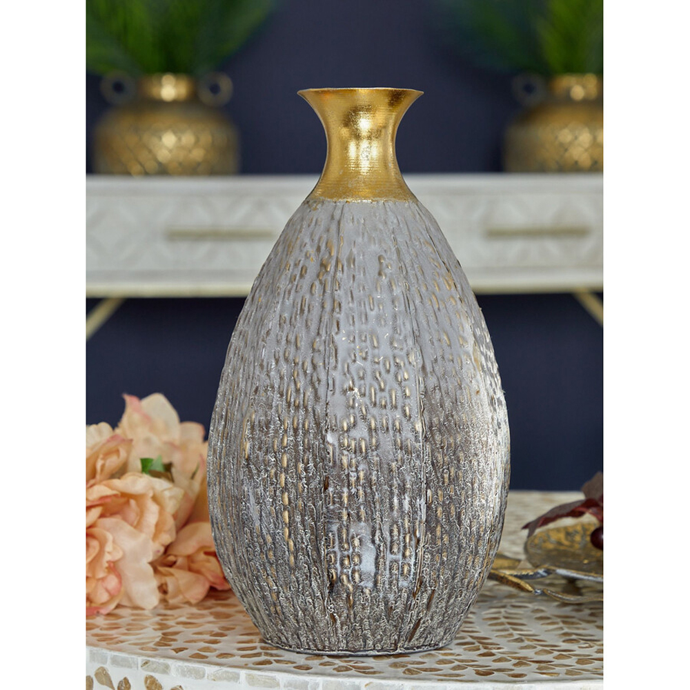 Ваза с фактурным корпусом Ripple