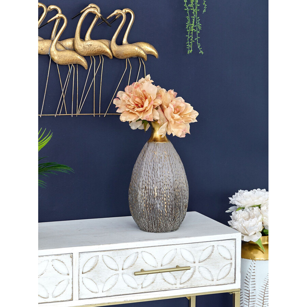 Ваза с фактурным корпусом Ripple