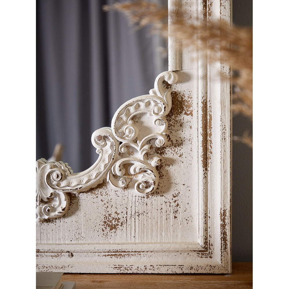 Зеркало настенное с деревянной рамой в винтажном исполнении Palace Baroque