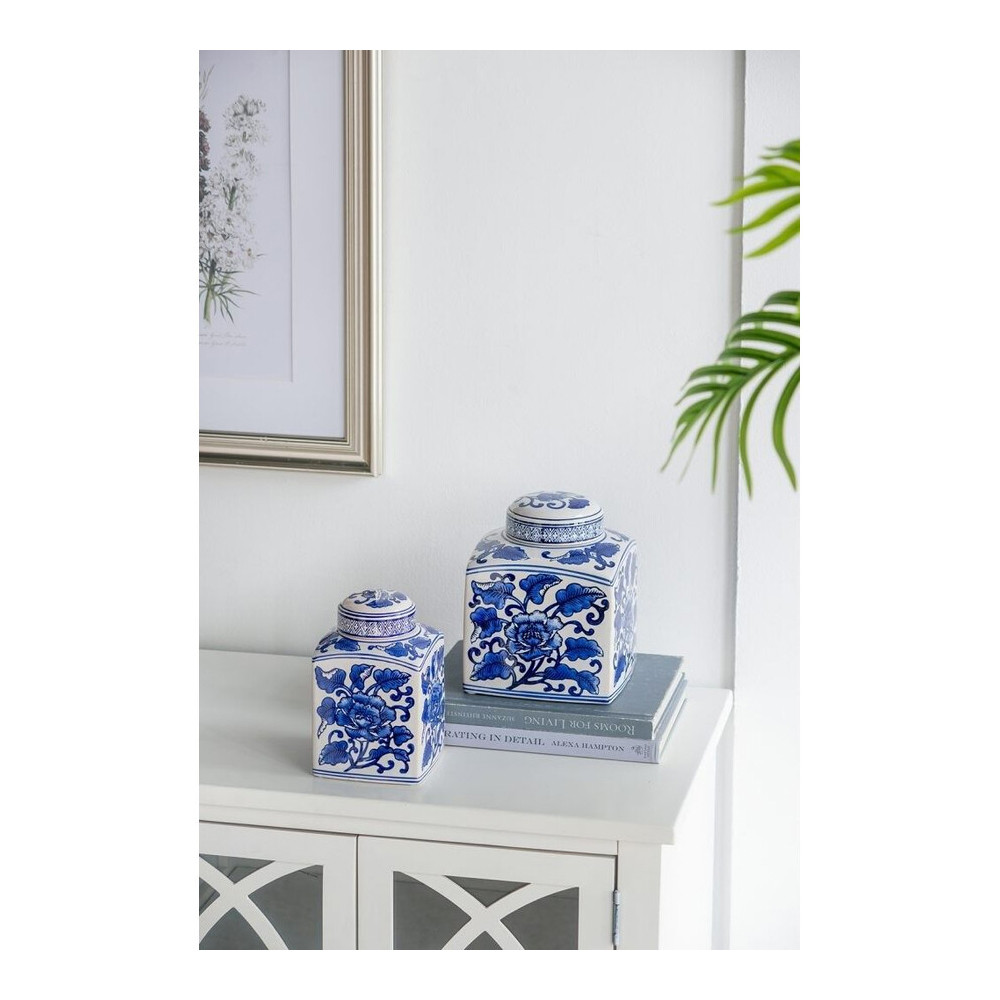 Ваза с крышкой в китайском стиле Oriental Blue & White Ornament Vases