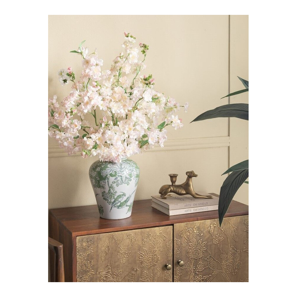 Ваза с зелеными цветочными и птичьими мотивами Vase Inspired by Nature