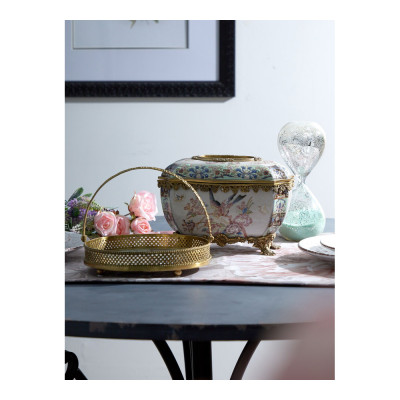 Блюдо фарфоровое с бронзовой ручкой Paradise Dish with Handle