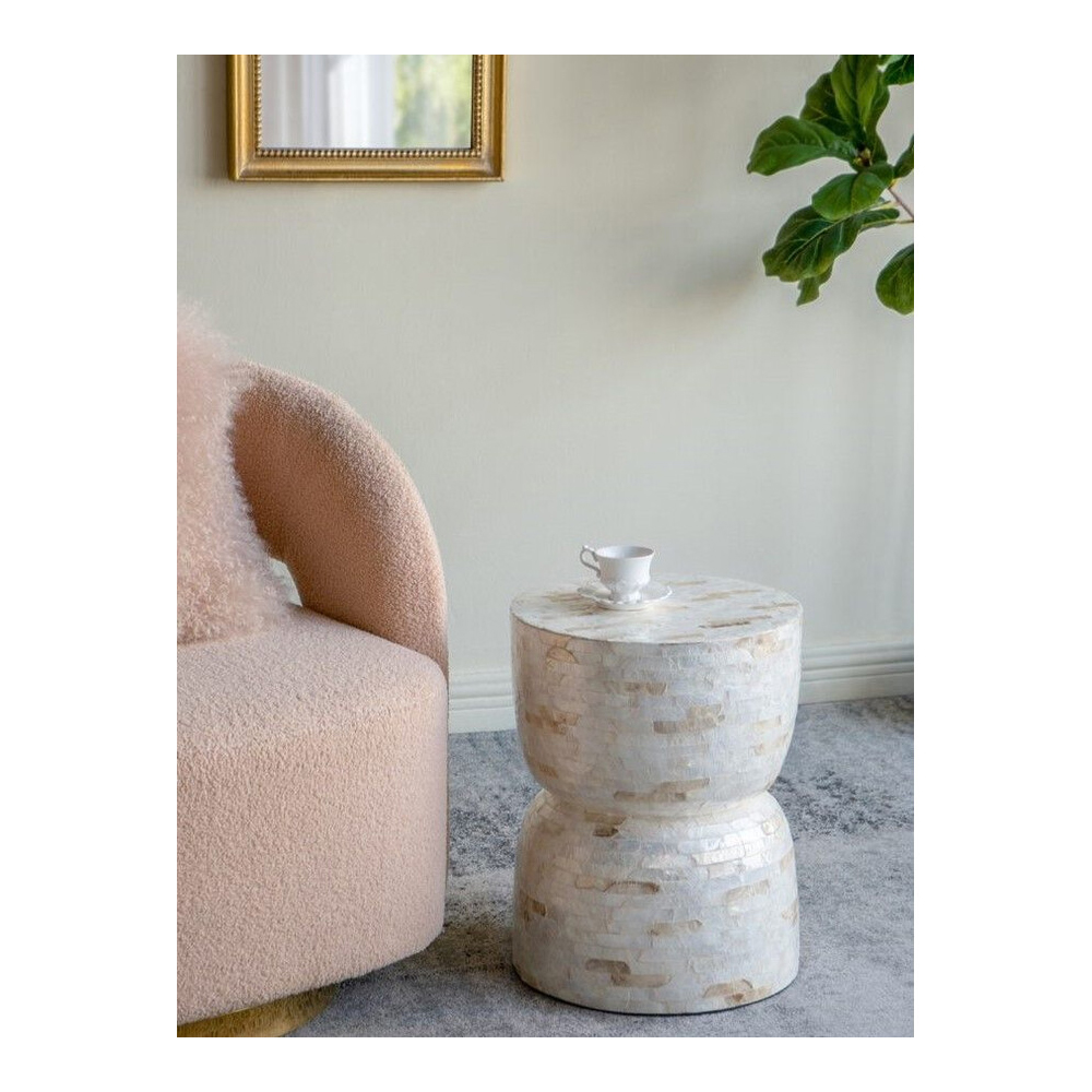 Приставной столик с мозаичным рисунком из раковин устриц Bone Inlay