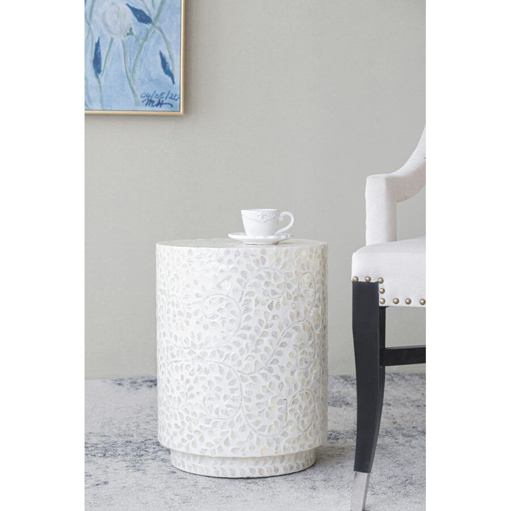 Приставной столик с рисунком из раковин устриц Bone Inlay