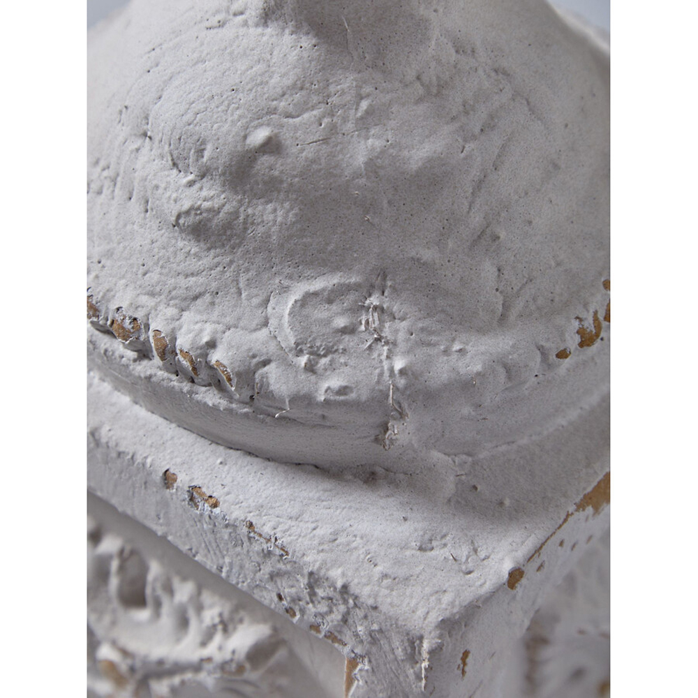 Приставной столик с резным античным узором Antique Engraving