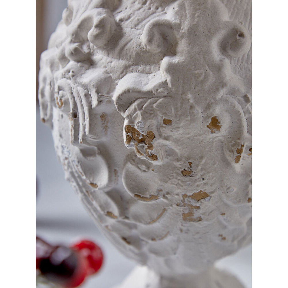 Приставной столик с резным античным узором Antique Engraving