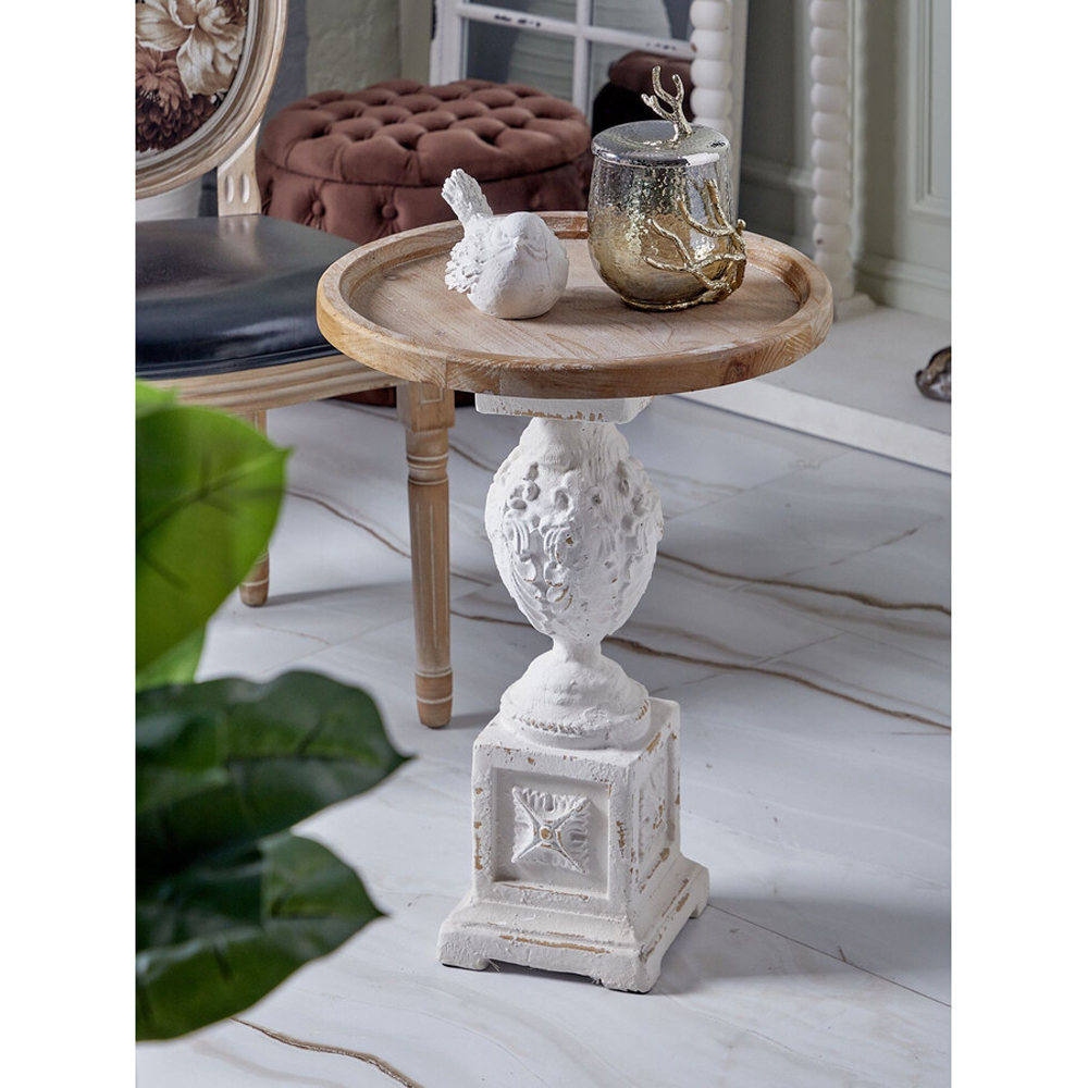 Приставной столик с резным античным узором Antique Engraving