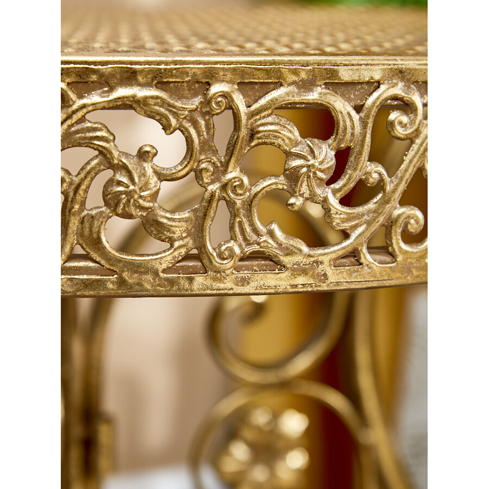 Столик приставной золотистый с орнаментом на столешнице Tanzania