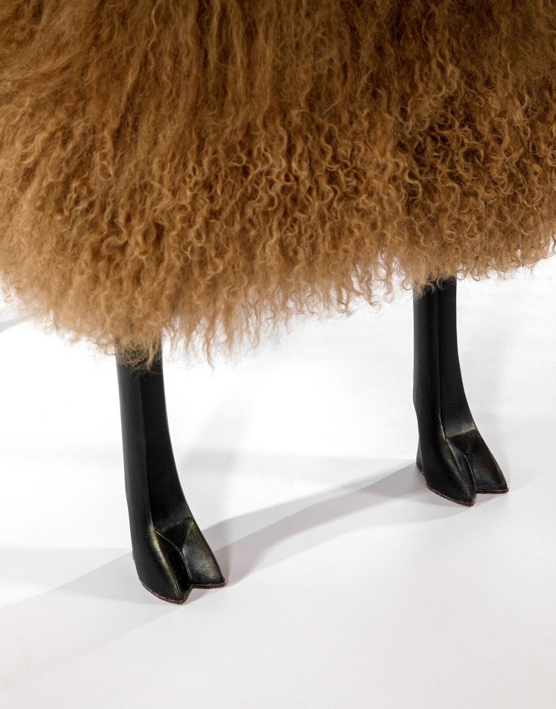 Банкетка Овечка Бежевая Sheep Bench head down