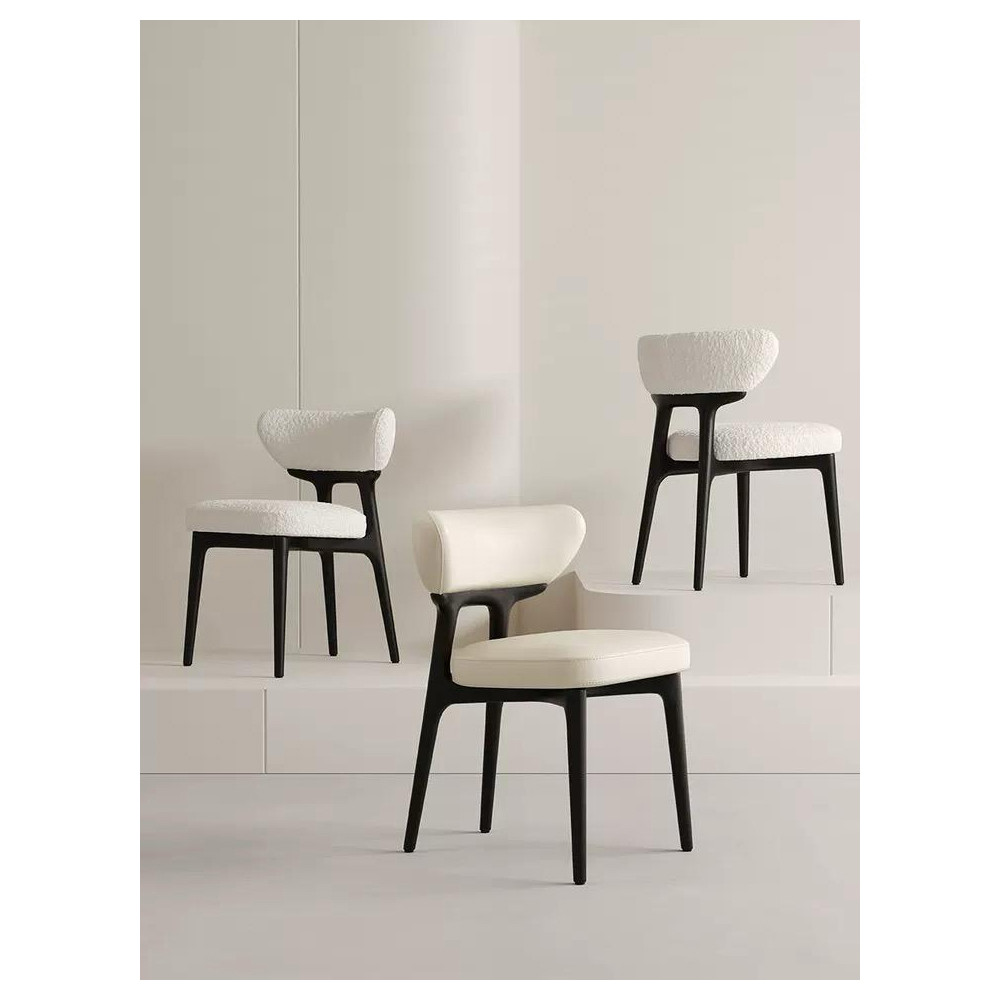 Стулс с каркасом и ножками из древесины и сиденьем и спинкой из букле Venice