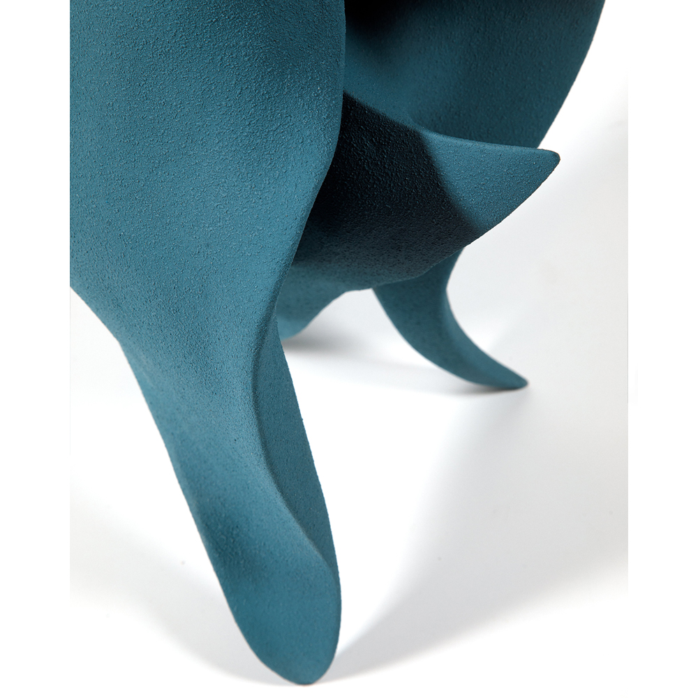 Ваза необычной формы Hathor Blue Авторская керамика