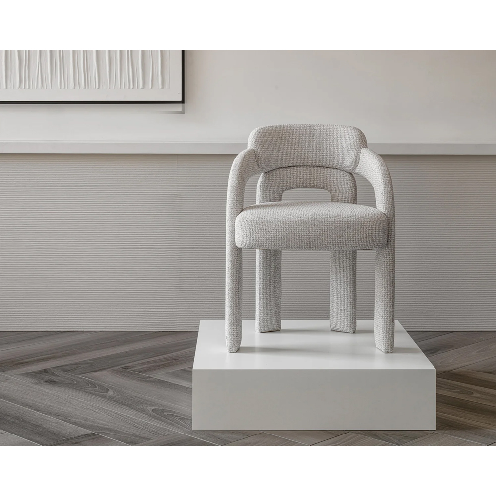 Стул мягкий Chair Unusual Smooth Lines