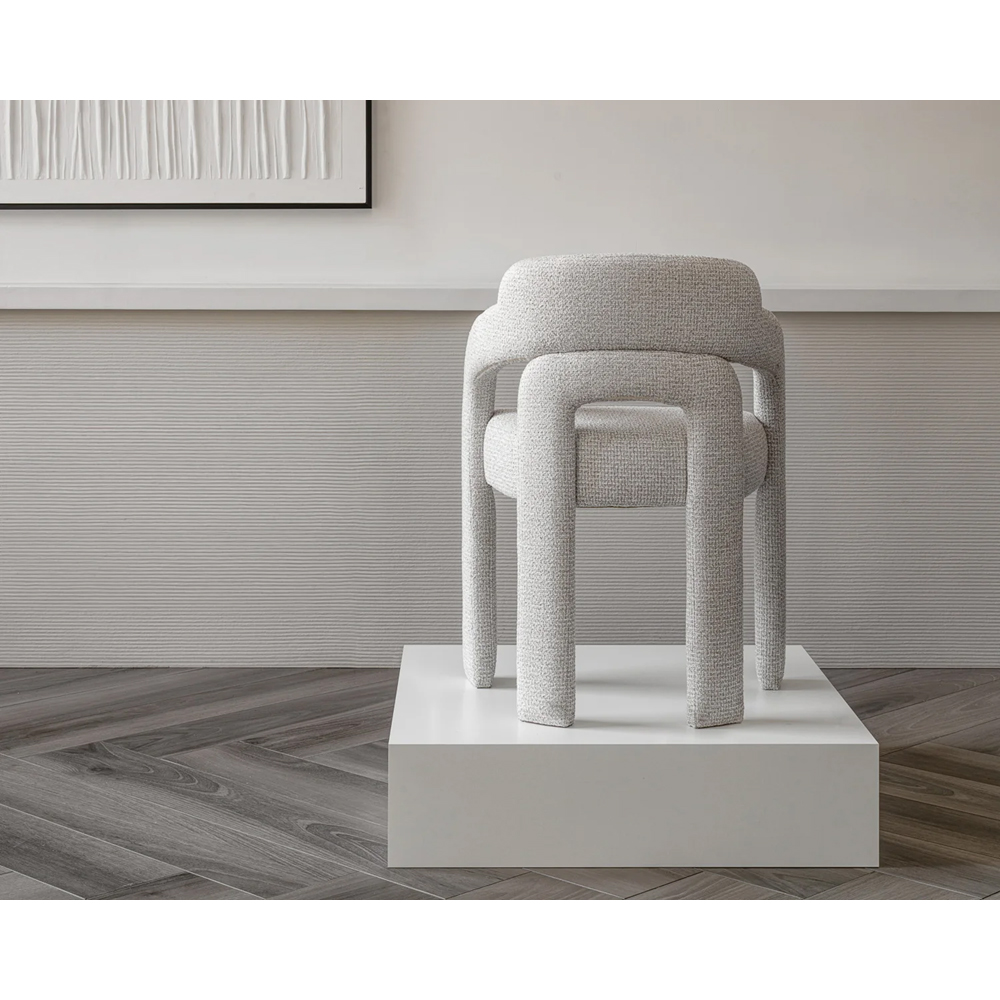 Стул мягкий Chair Unusual Smooth Lines