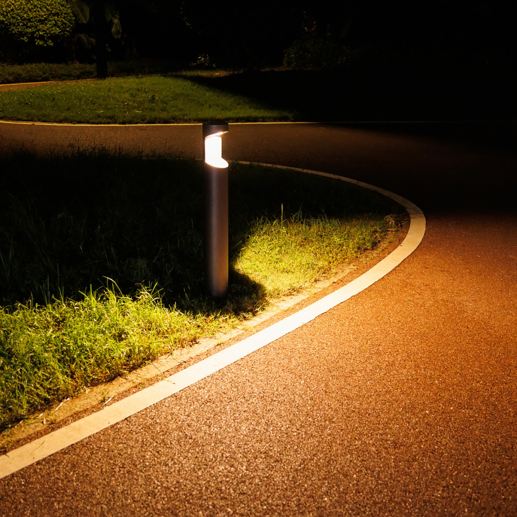Фонарный столб цилиндрической формы со скошенным верхним плафоном Natural Concepts