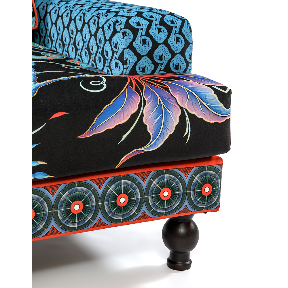 Tanzania Limited Edition Lama Armchair Большое кресло с тропическим рисунком