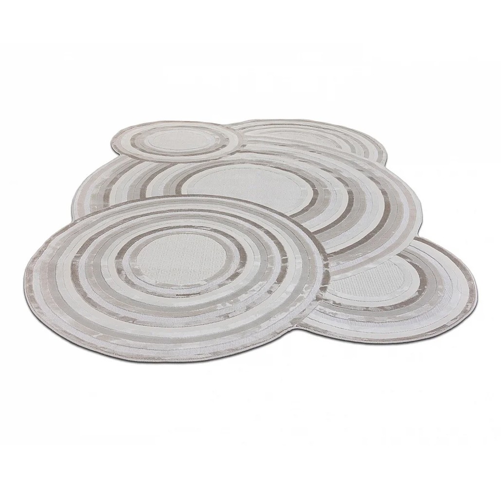Ковер нестандартной окрулой формы Wavy Edge Carpet